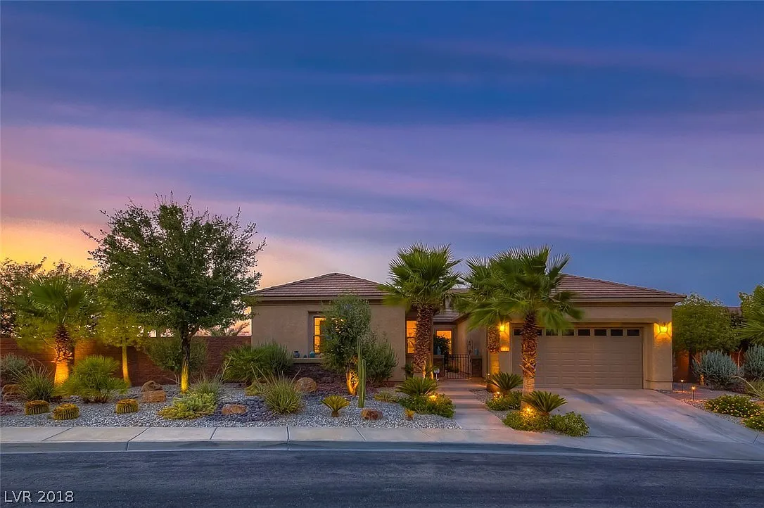 4 bed, 2835 sqft, $4,200 — Photo 3