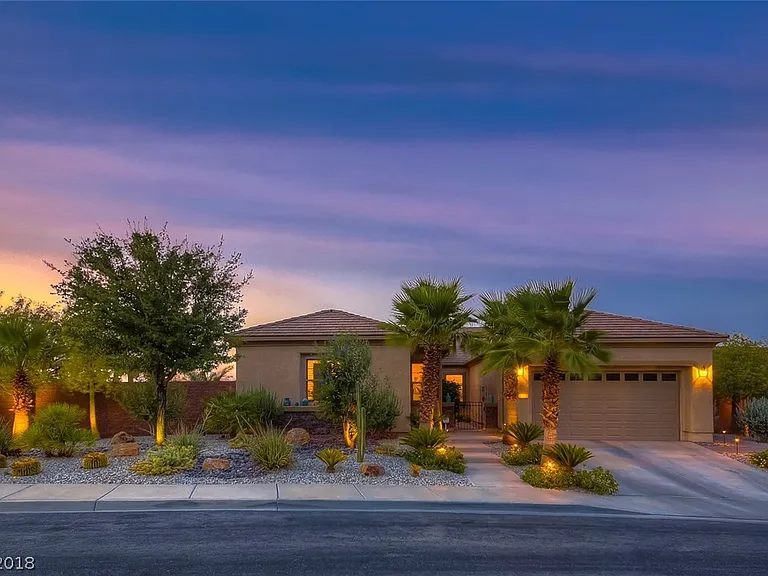 1160 Palmetto Bay Dr — Photo 3