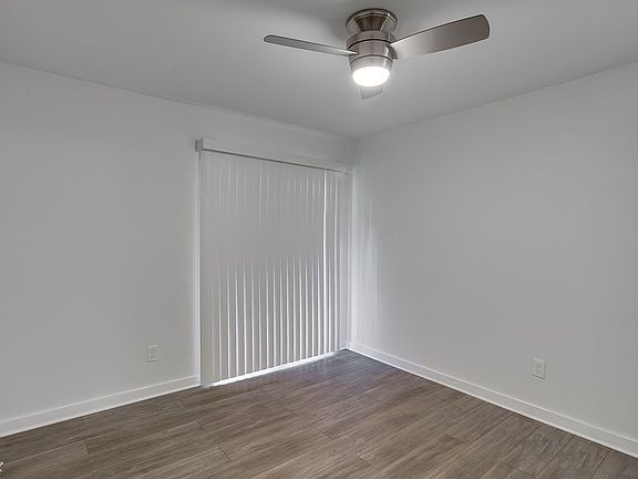 5th image of 2904 Douglas Ave APT 108