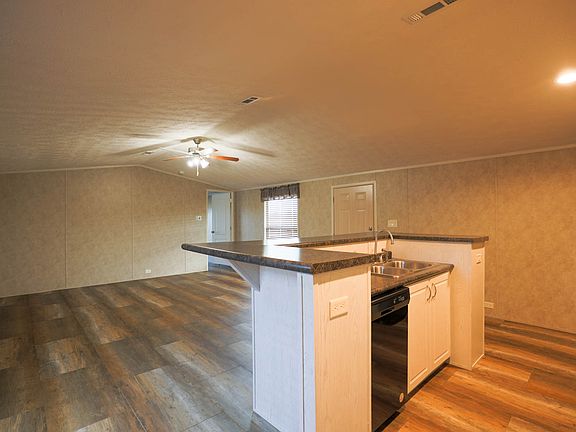 5th image of 179 Appaloosa Dr