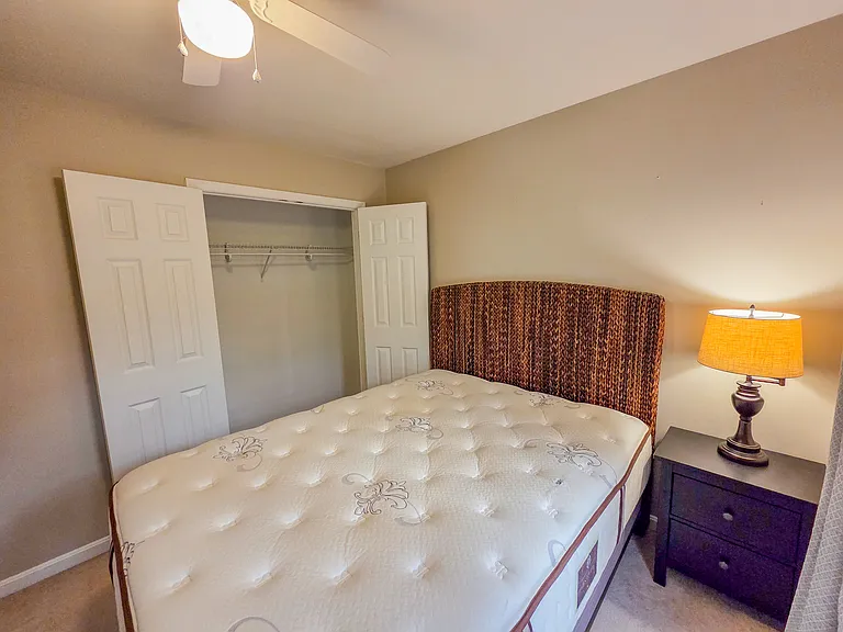 8401 Kennedy Dr — Photo 18