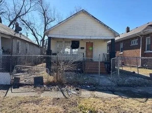 36 W 151st St, Harvey, IL 60426