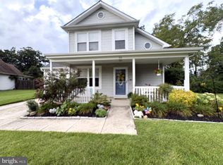 22 Derby Rd, Logan Township, NJ 08085
