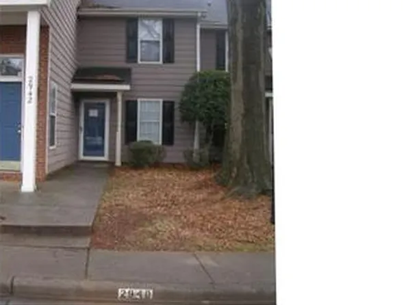 2940 Iron Gate Ln, Charlotte, NC 28212