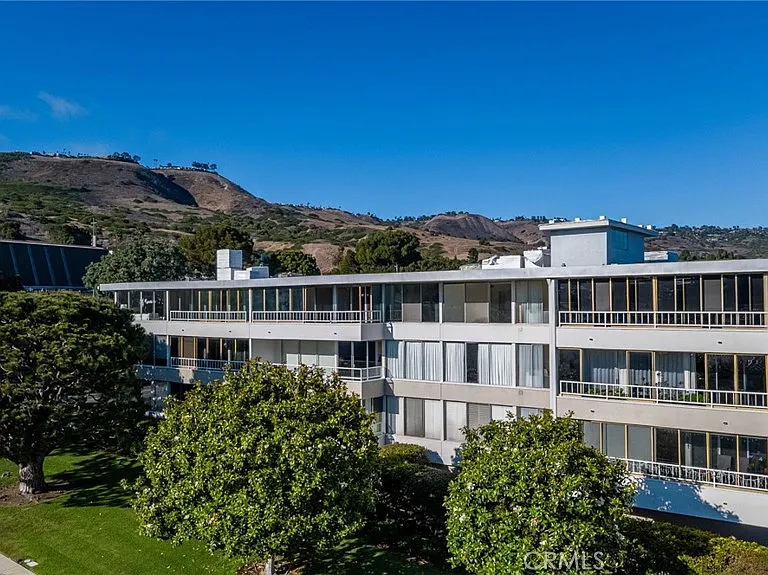 32614 Coastsite Dr #305E — Photo 49