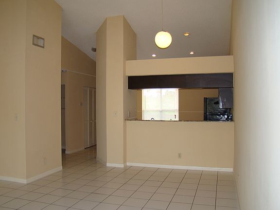 2nd image of 11564 NW 39th St #0