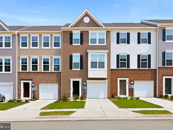 417 Seeback Dr, Charles Town, WV 25414