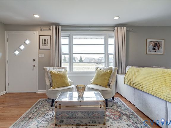 2nd image of 1496 Hockett Rd