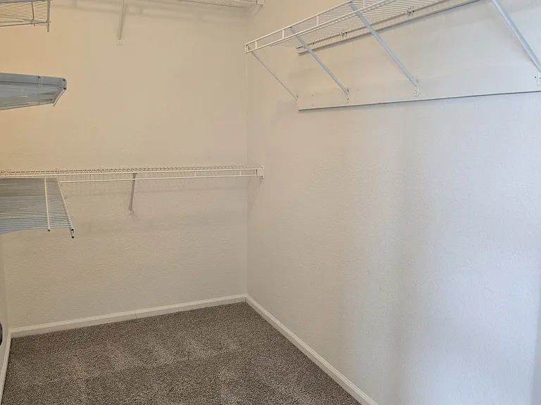 5058 Ashbrook Cir — Photo 19