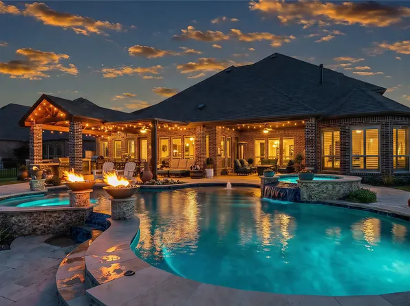 706 Calm Crest Dr, Rockwall, TX 75087