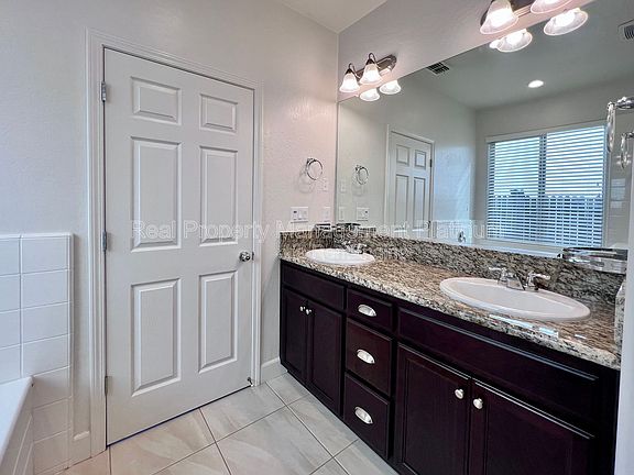 5th image of 3415 Brimhall Ln