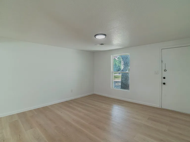 1208 Dan Gould Dr — Photo 8