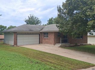 3713 SE Long St, Topeka, KS 66609