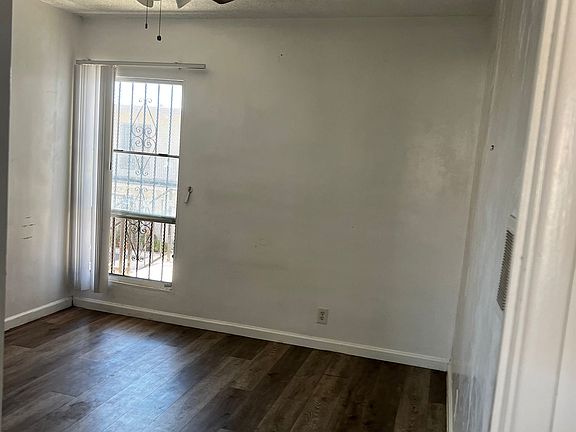 Bedroom 2 (different Perspective)