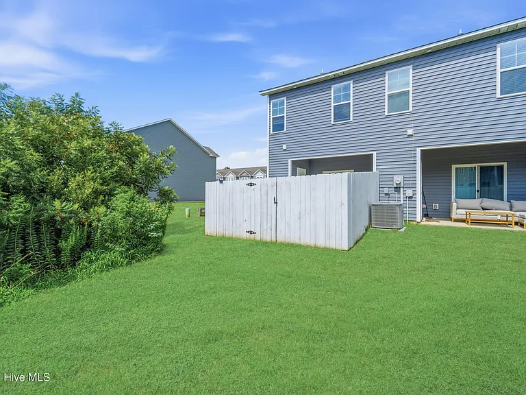 611 Jacks Crossing Dr — Photo 24