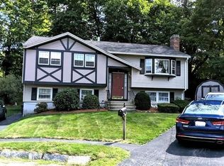 9 Castle Cir, Peabody, MA 01960