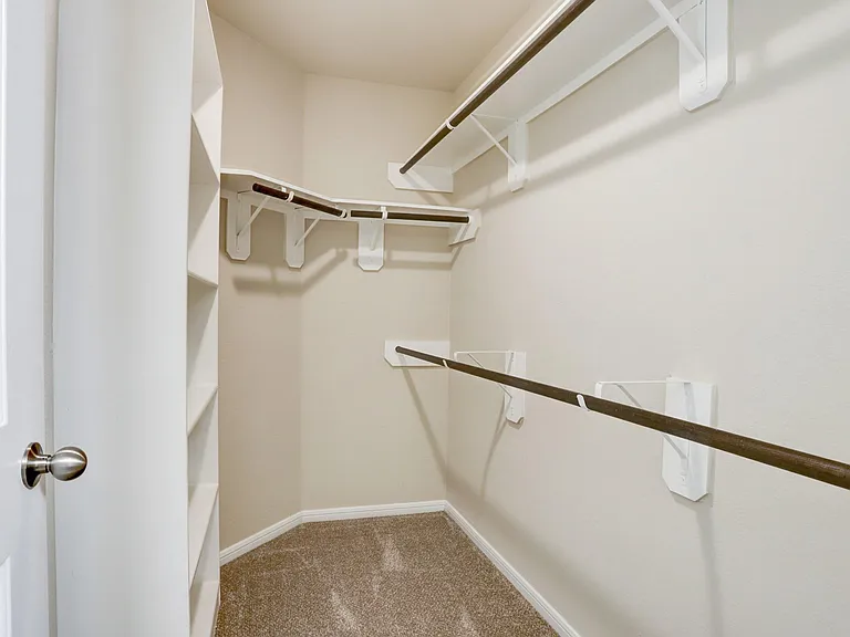 2911 Indwarra Ct — Photo 12