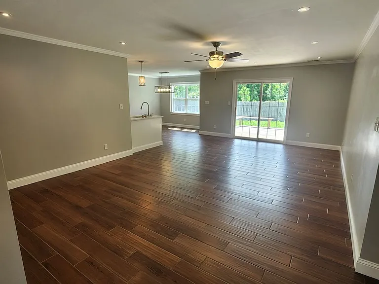 115 Blue Bird Ln — Photo 4