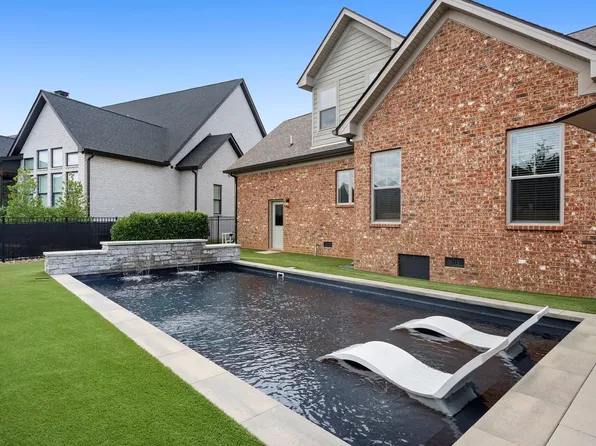 1022 Julian Way, Murfreesboro, TN 37128