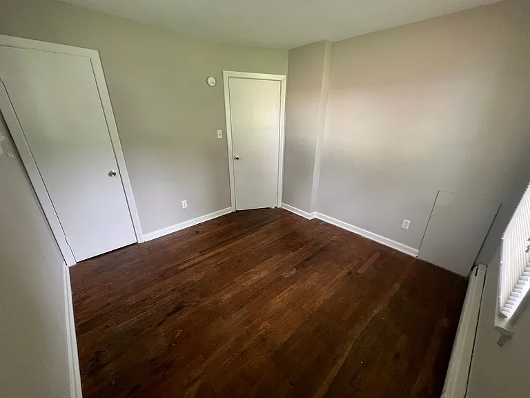 8206 Adrian Dr — Photo 26