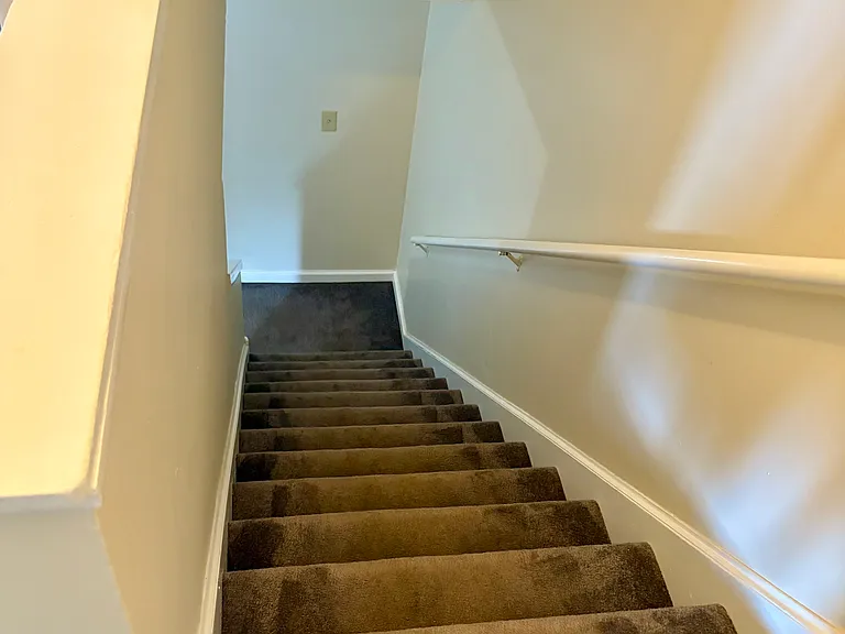 2415 Glenmawr Ave — Photo 7