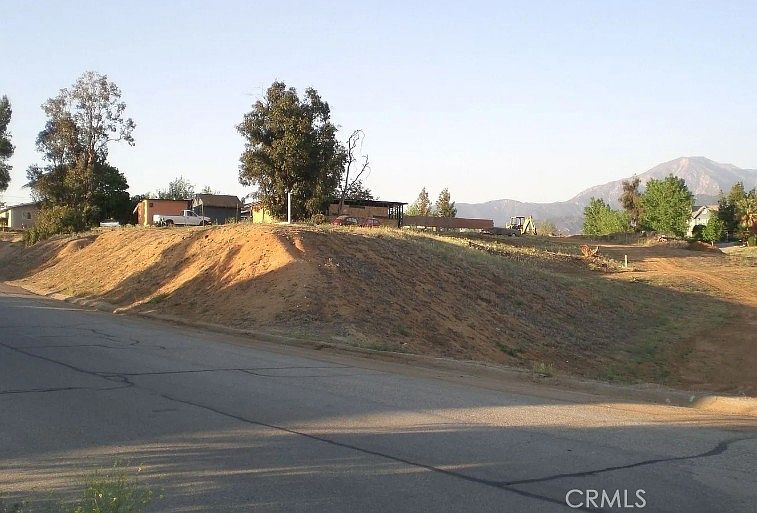 2nd image of 12431 8th St