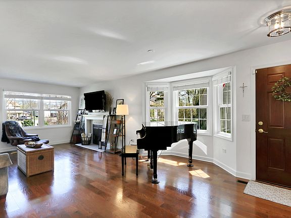 2nd image of 3129 N Daniels Ct #3129