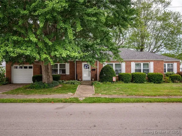 66 N 2nd Street, Scottsburg, IN 47170