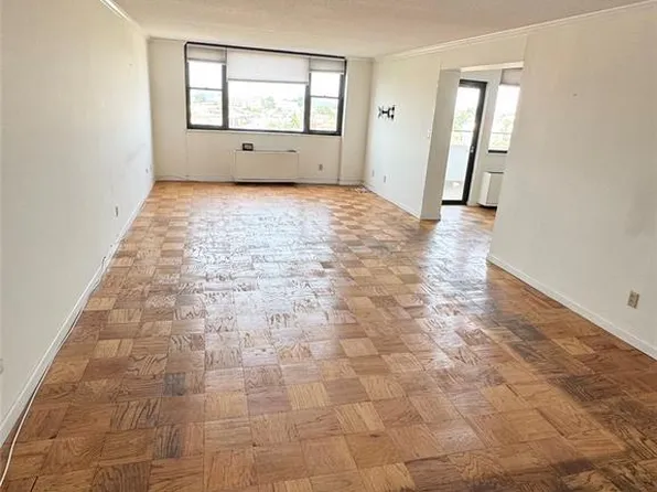 250 Gorge Rd APT 17I, Cliffside Park, NJ 07010