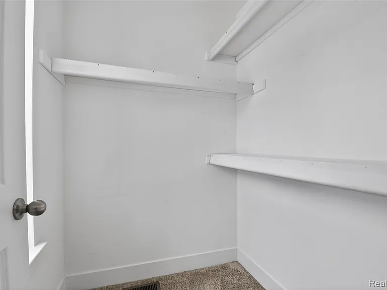 2925 Square Lake Ct — Photo 35