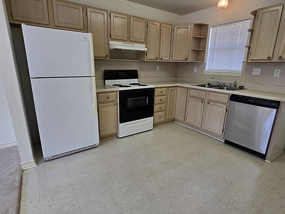 4th image of 630 James St #2B