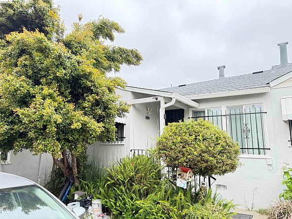 4th image of 1267 101st Ave
