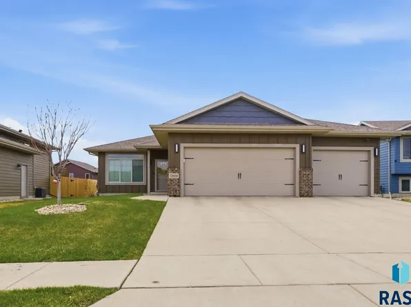2809 S Keyrell Dr, Sioux Falls, SD 57106