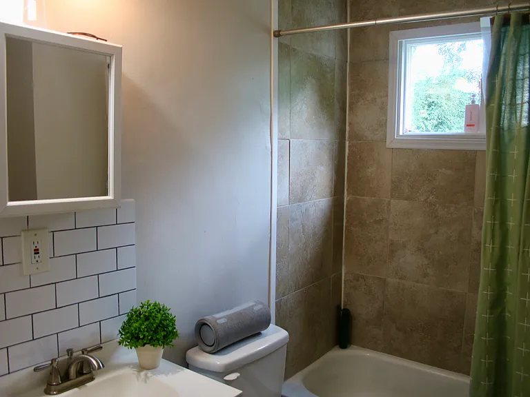 6125 Clephane Ave — Photo 7