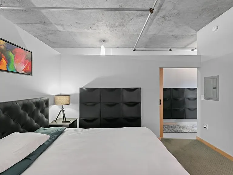 720 N 4th St #209 — Photo 9