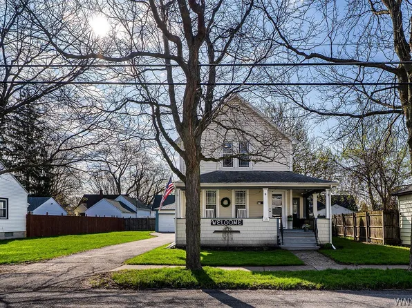 15 E Felton St, North Tonawanda, NY 14120