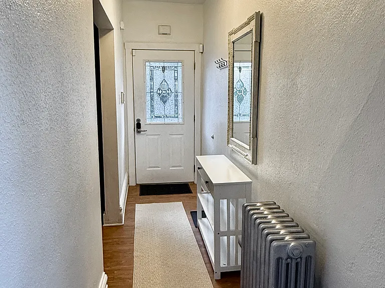 319 Amabell St — Photo 3
