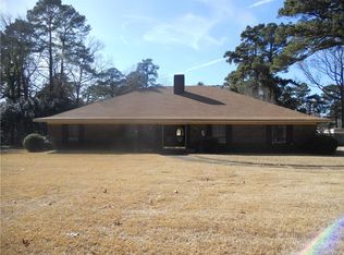 1030 Highland Dr, Mansfield, LA 71052