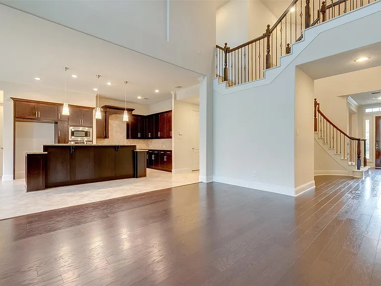 10307 Latta Creek Dr — Photo 30