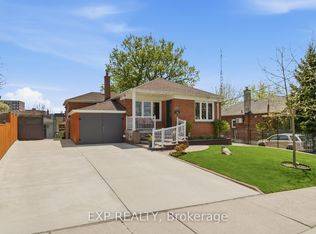 45 Flamborough Dr, Toronto, ON M6M 2R5
