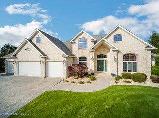 22927 Sun River Dr, Frankfort, IL 60423