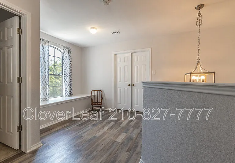 9715 Justice Ln — Photo 29