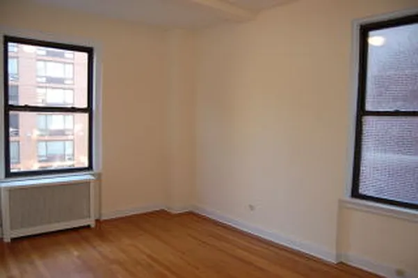 Rented by Stonecrest Realty | media 4