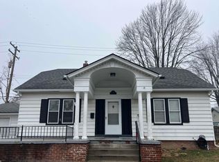 26 Hollywood Ct, Mount Clemens, MI 48043