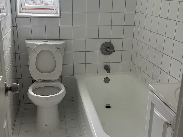 300B Terrace Ave — Photo 4