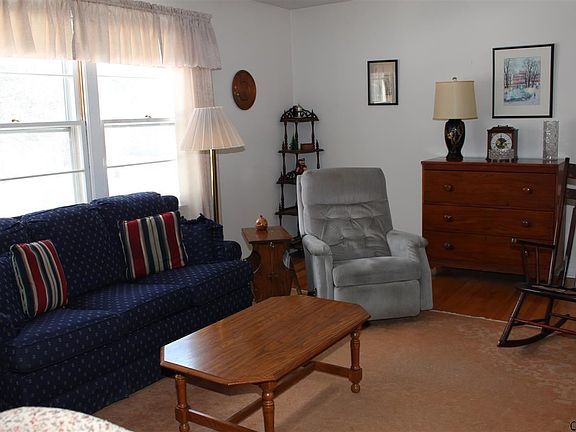 3rd image of 1183 Fernwood Dr
