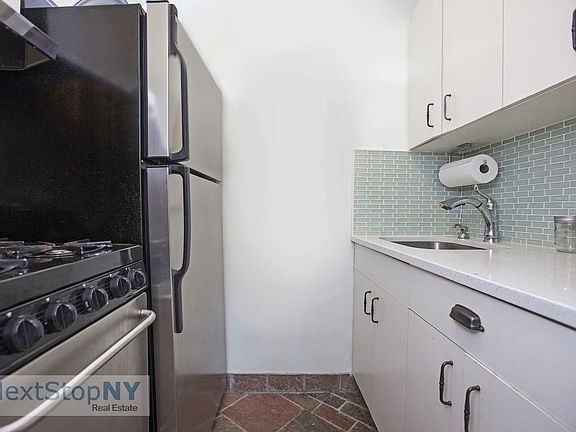 2nd image of 166 E 35th St APT 14B