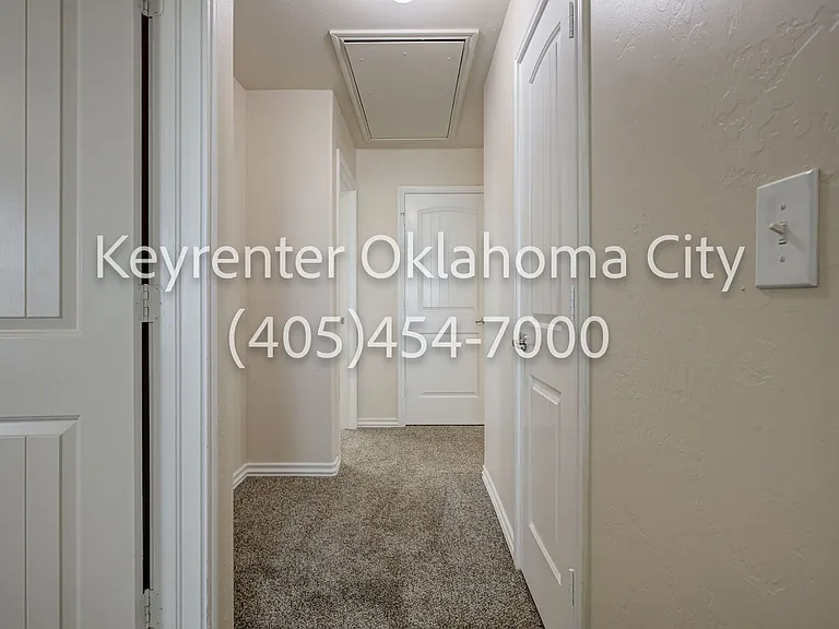 2409 Rosa Cir — Photo 47