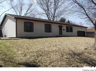 24 Bonniebrook Rd, Chatham, IL 62629