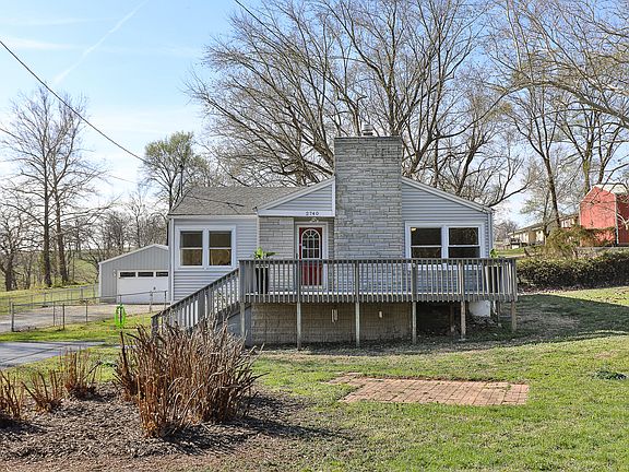 2nd image of 2740 E Republic Road